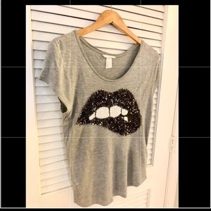 H&M grey and silver sequin t-shirt size M